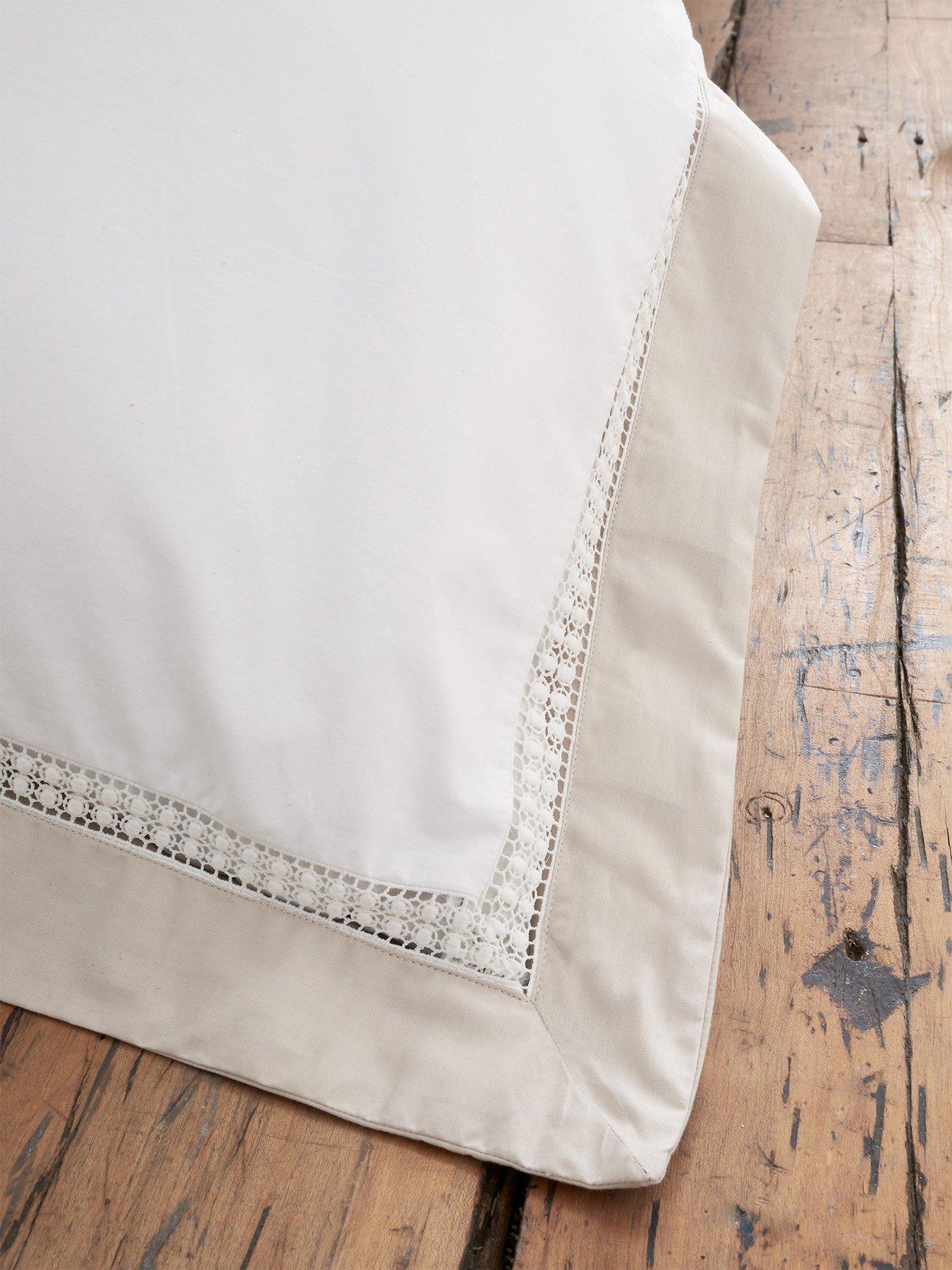 bianca-oxford-lace-trim-100-cotton-single-duvet-setoutfit