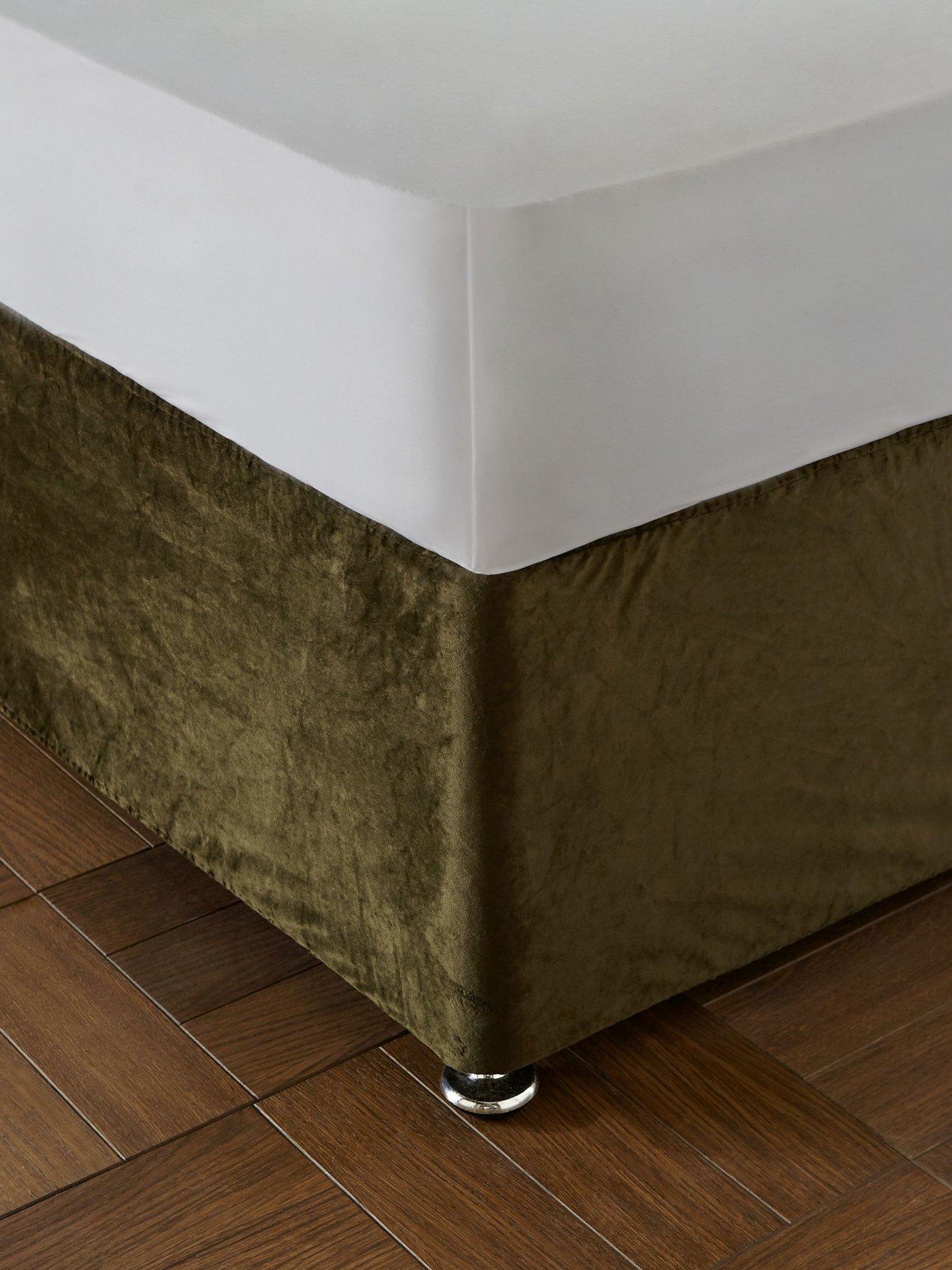 catherine-lansfield-kingsley-matt-velvet-base-wrap