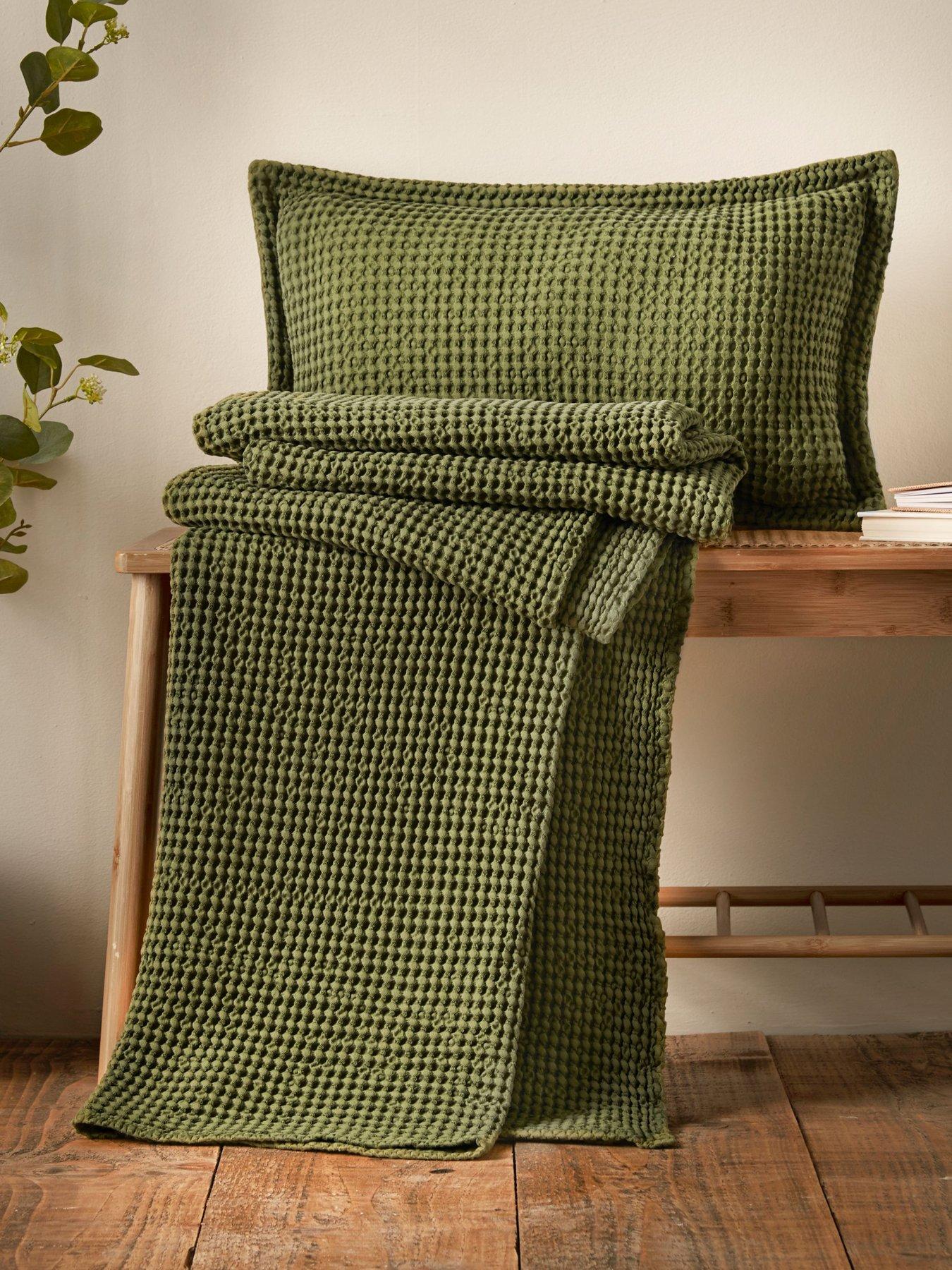 Image 5 of 6 of Pineapple Elephant Jaipur Waffle 100% Cotton Throw