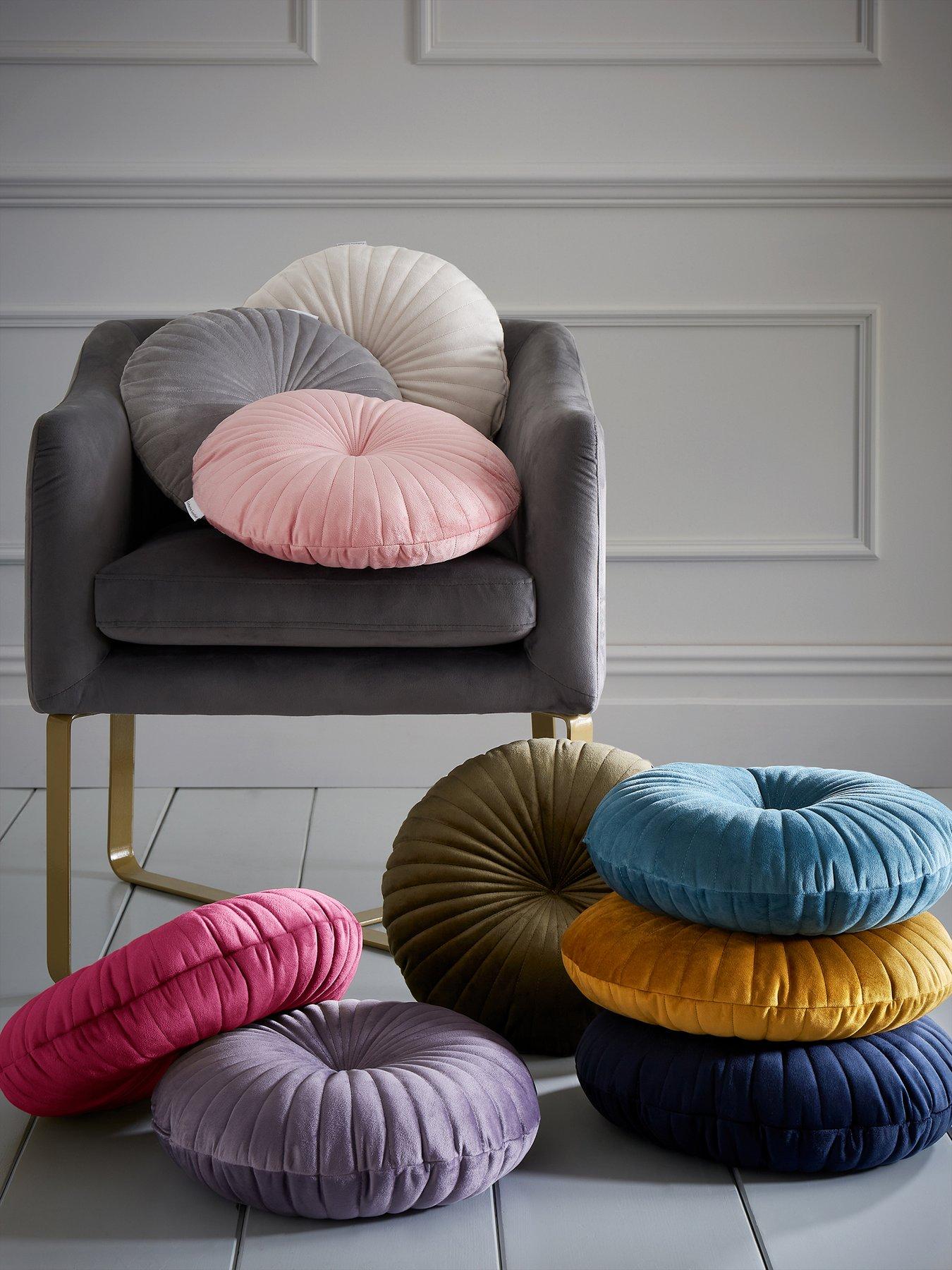 Image 4 of 4 of Catherine Lansfield Round Cushion Filled Cushion 40x40