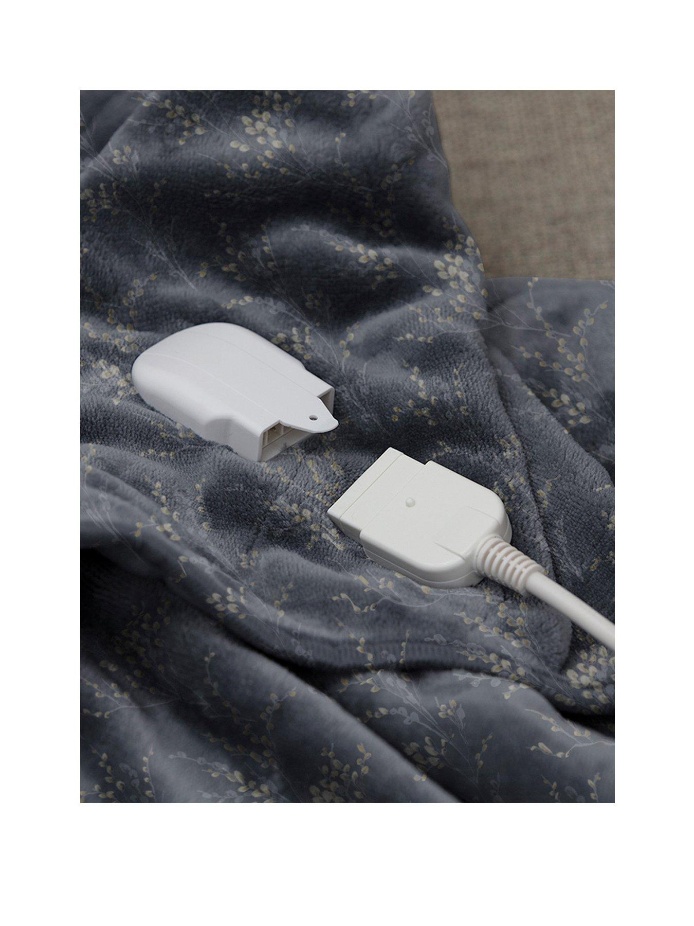 laura-ashley-electric-throw-blanket--nbsppussy-willow-greystillFront