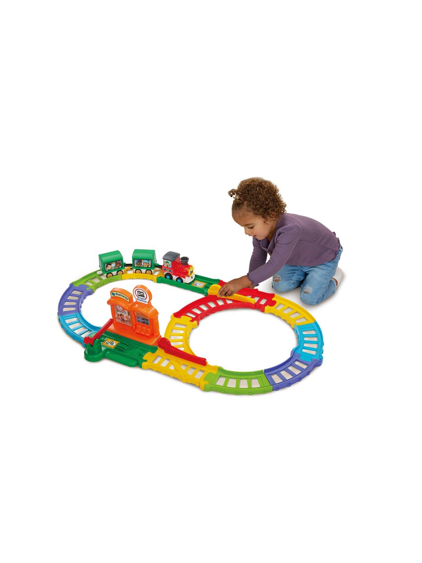 vtech-toot-toot-drivers-chug-amp-learn-train-setstillFront