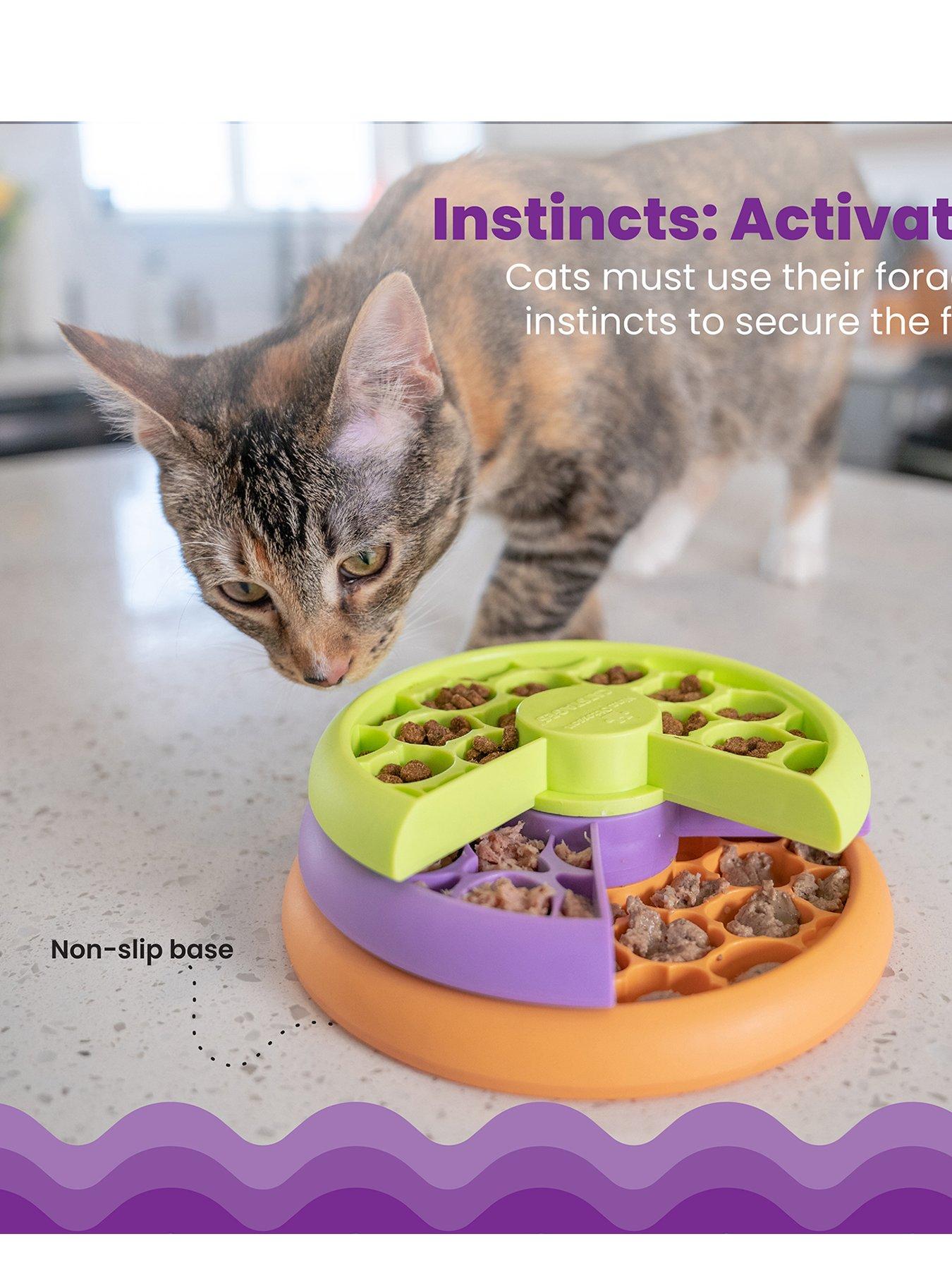 nina-ottosson-lickin-layers-kitty-puzzle-feeder-toystillFront