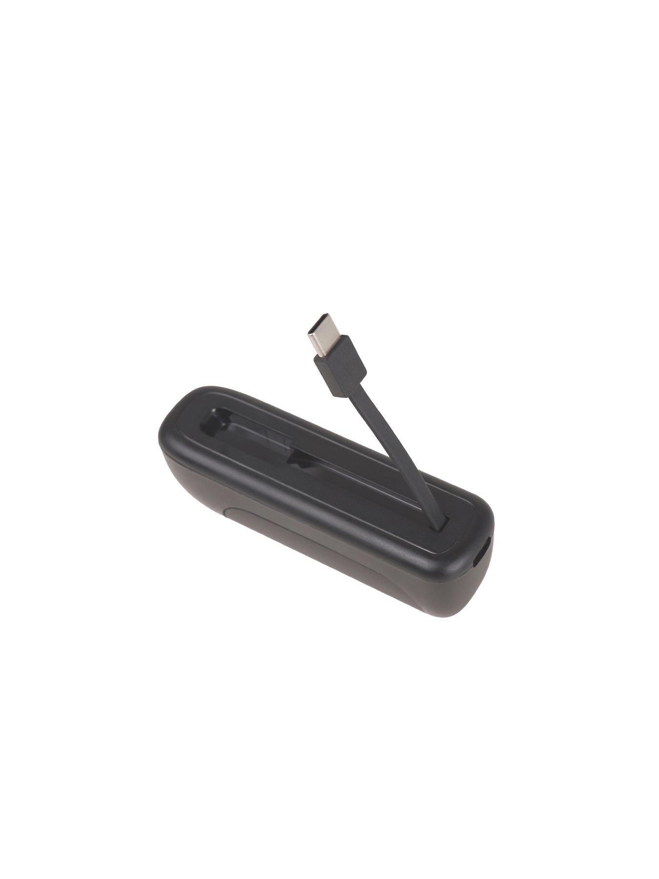 lifesystems-rechargeable-palm-handwarmers-usb-usb-c-portsback