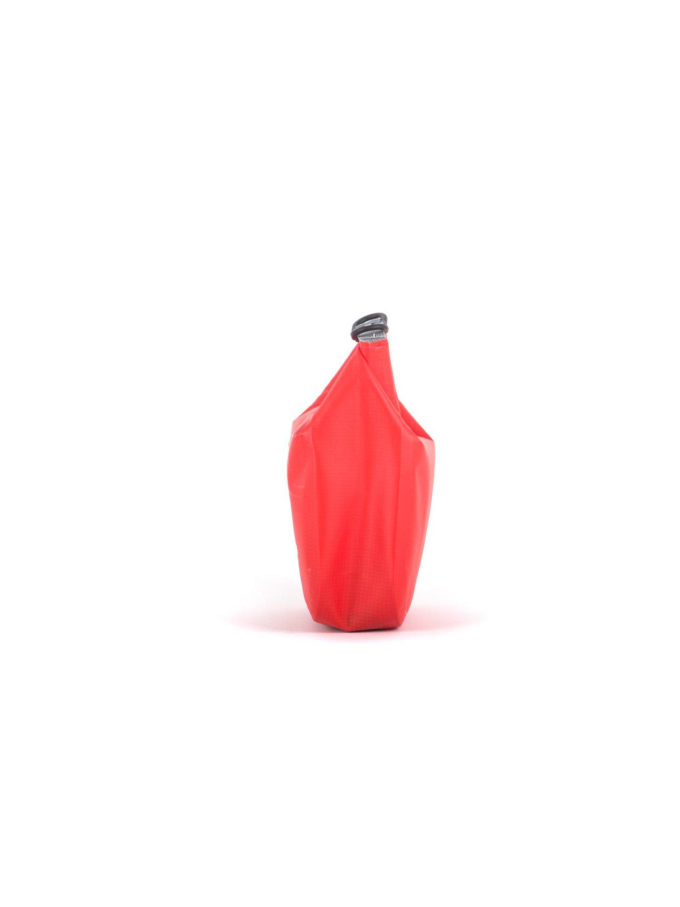 lifesystems-waterproof-first-aid-kitback