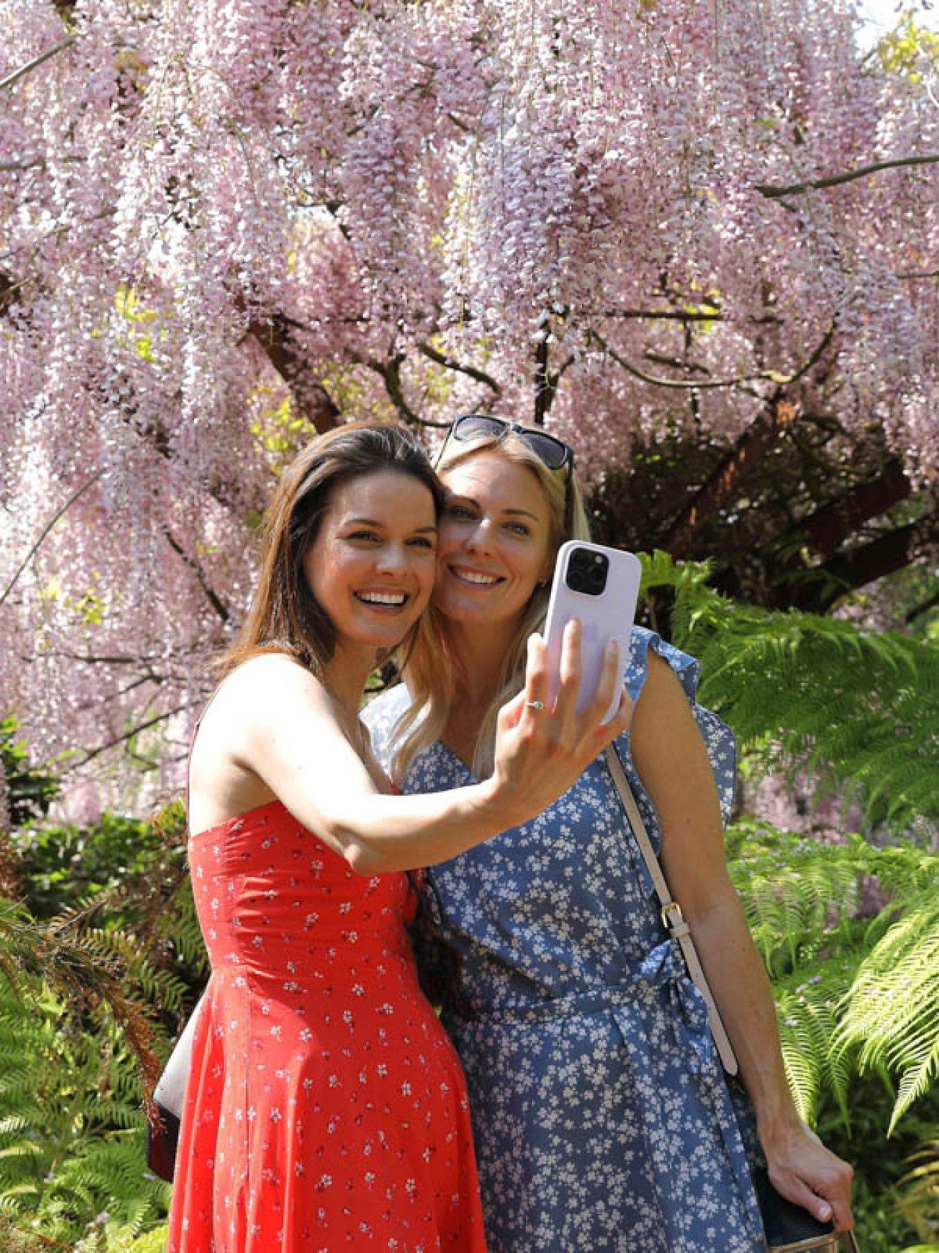 virgin-experience-days-visit-to-a-rhs-garden-for-two-5-uk-locationsfront