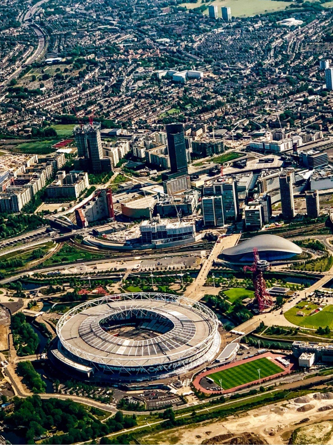 activity-superstore-helicopter-stadium-tourback