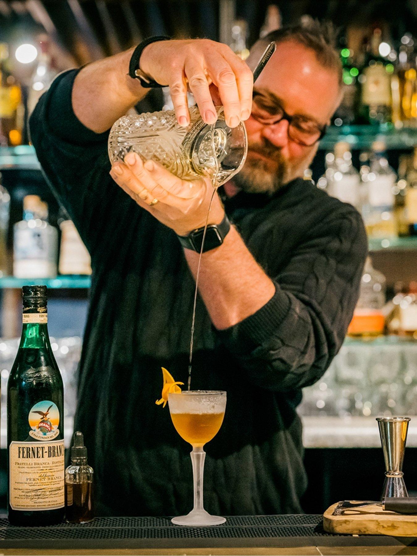 activity-superstore-cambridge-speakeasy-cocktail-coaching-experiencestillFront