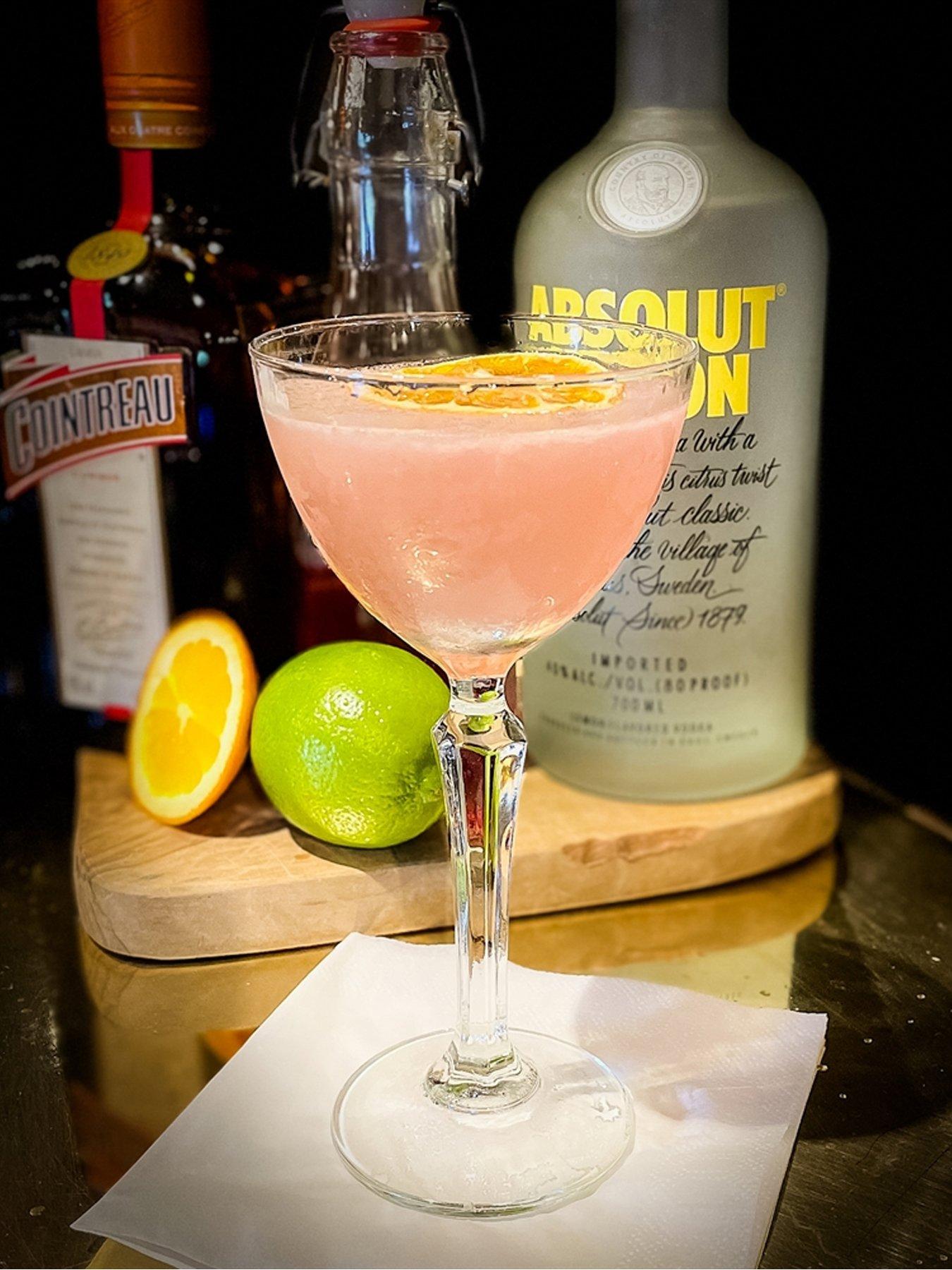 activity-superstore-cambridge-speakeasy-cocktail-coaching-experienceback