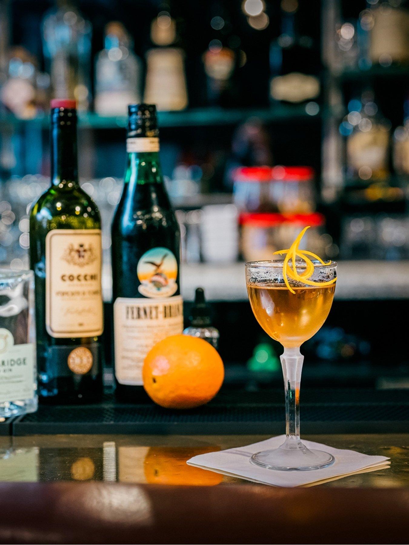 activity-superstore-cambridge-speakeasy-cocktail-coaching-experience-for-twostillFront