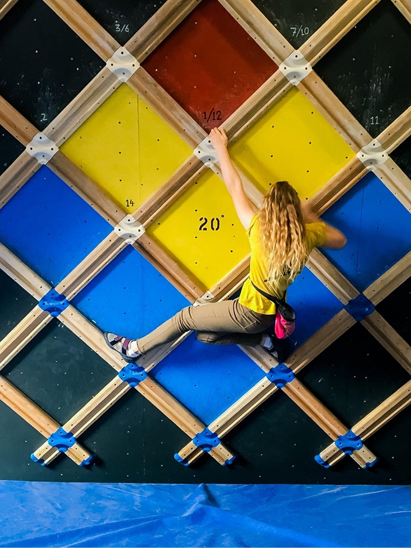activity-superstore-introduction-course-to-bouldering-for-twostillFront