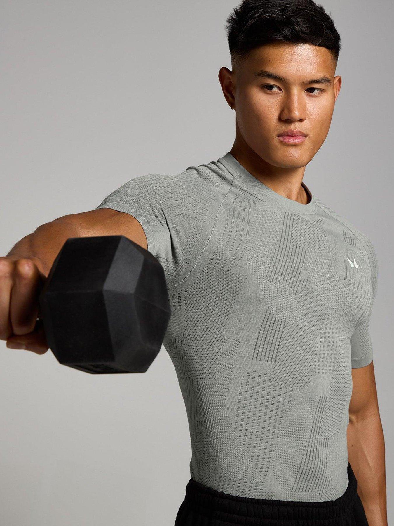 myprotein-mens-training-core-seamless-t-shirt-greyoutfit