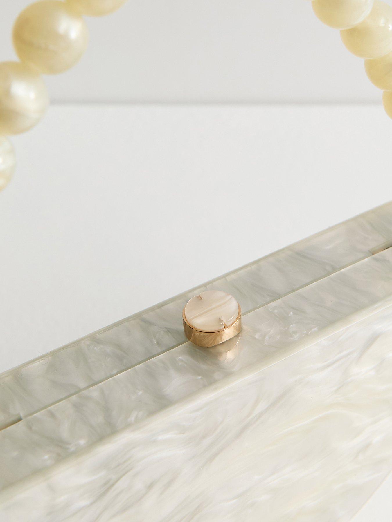 new-look-cream-pearl-effect-box-clutchoutfit