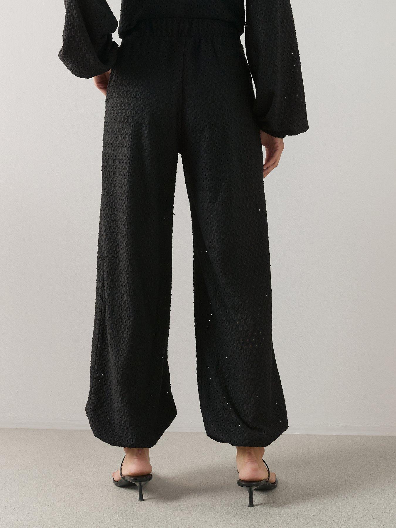 the-very-collection-crochet-cuffed-trouser-co-ord-blackdetail