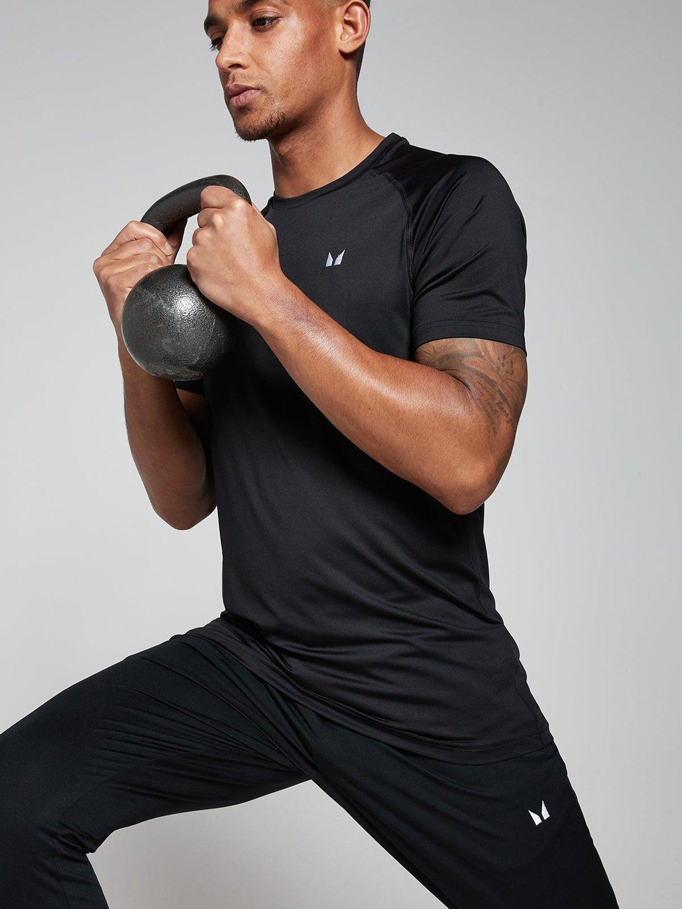myprotein-mens-training-core-t-shirt-blackoutfit