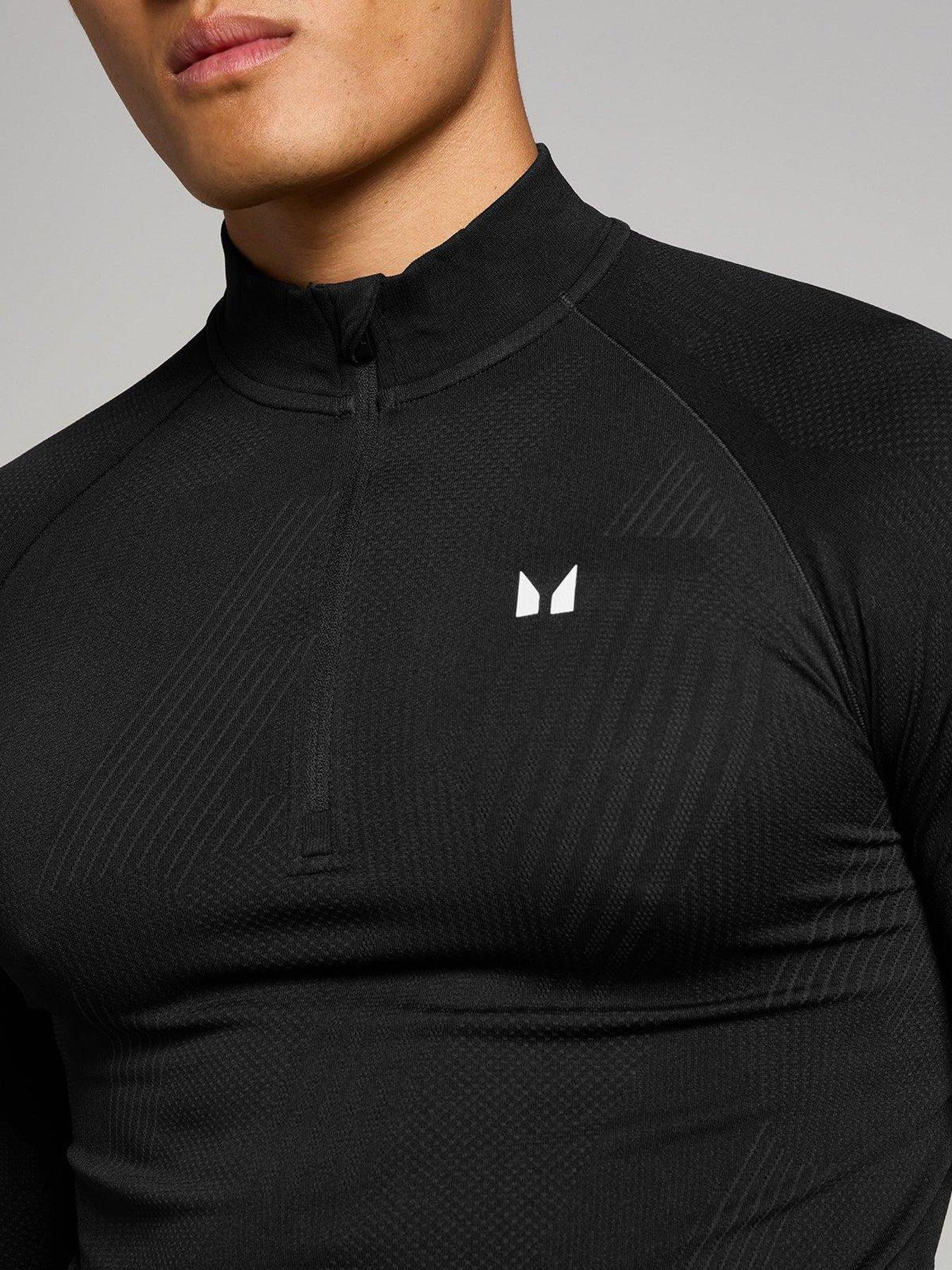 myprotein-mens-training-pillar-graphic-seamless-14-zip-blackoutfit