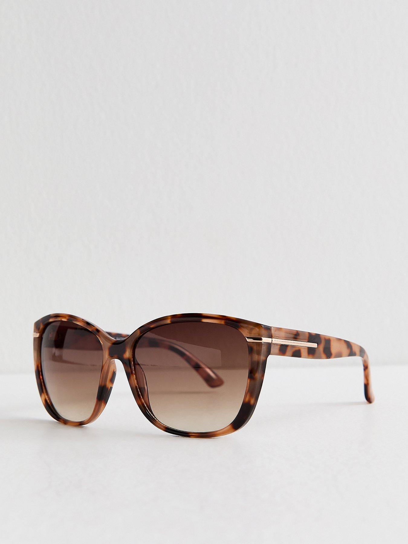 New Look Tortoise Effect Round Sunglasses - Brown