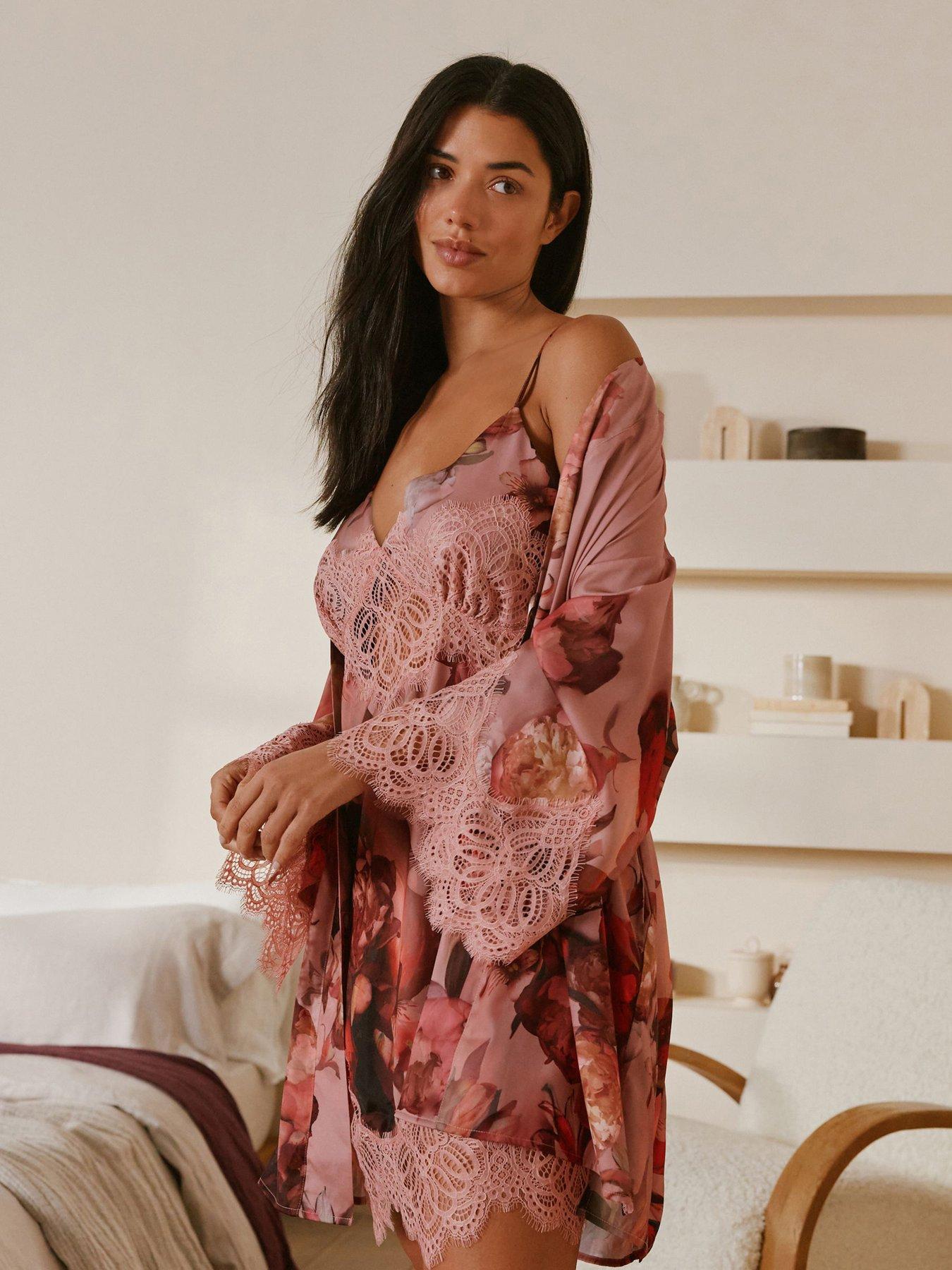 Image 3 of 7 of B By Ted Baker Floral Winter Glow - Pink