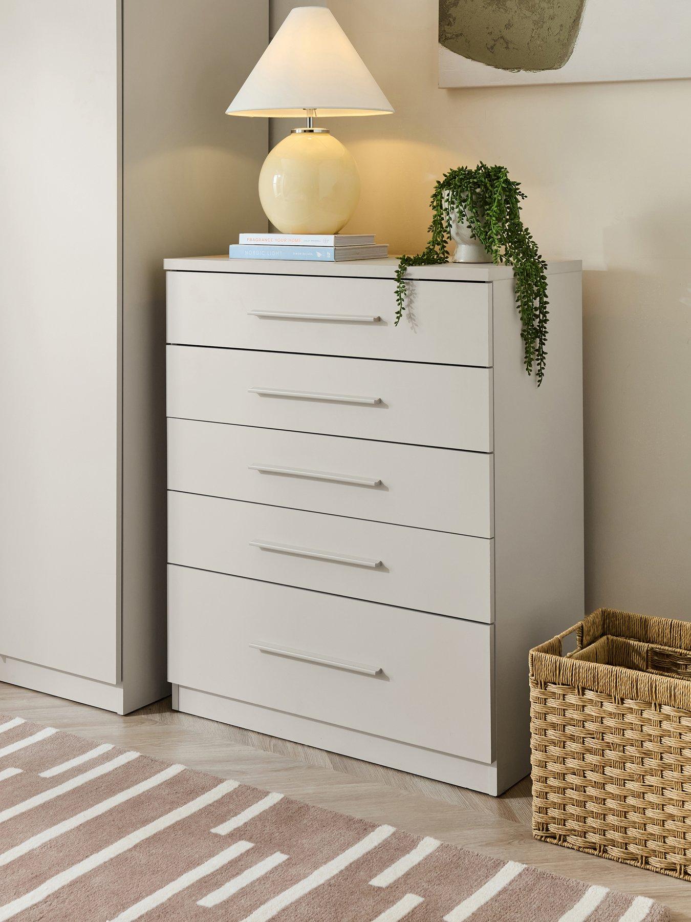 The Very Collection Murcia 5 Drawer Chest