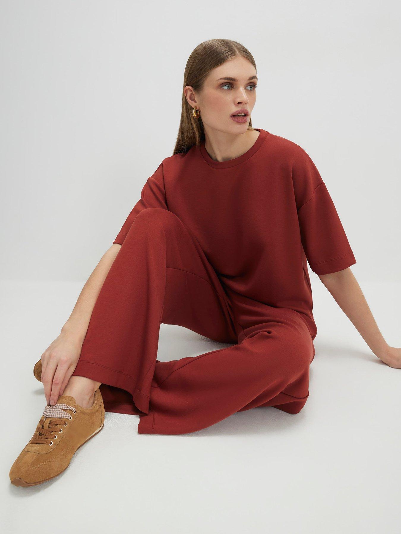Image 4 of 4 of River Island High Waisted Premium Wide Leg Joggers - Red