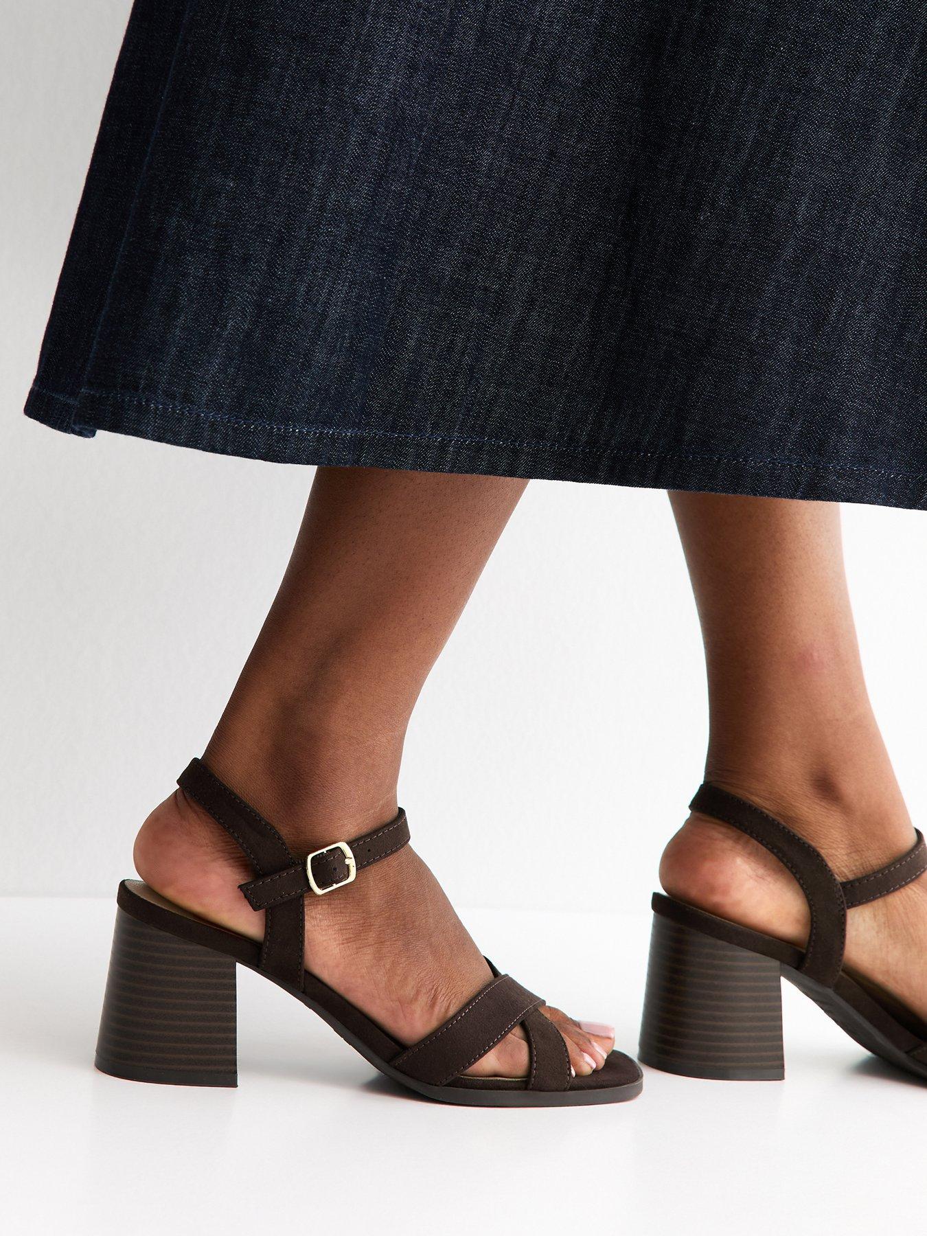 New Look Faux Suede Crossover Strap Sandals - Dark Brown