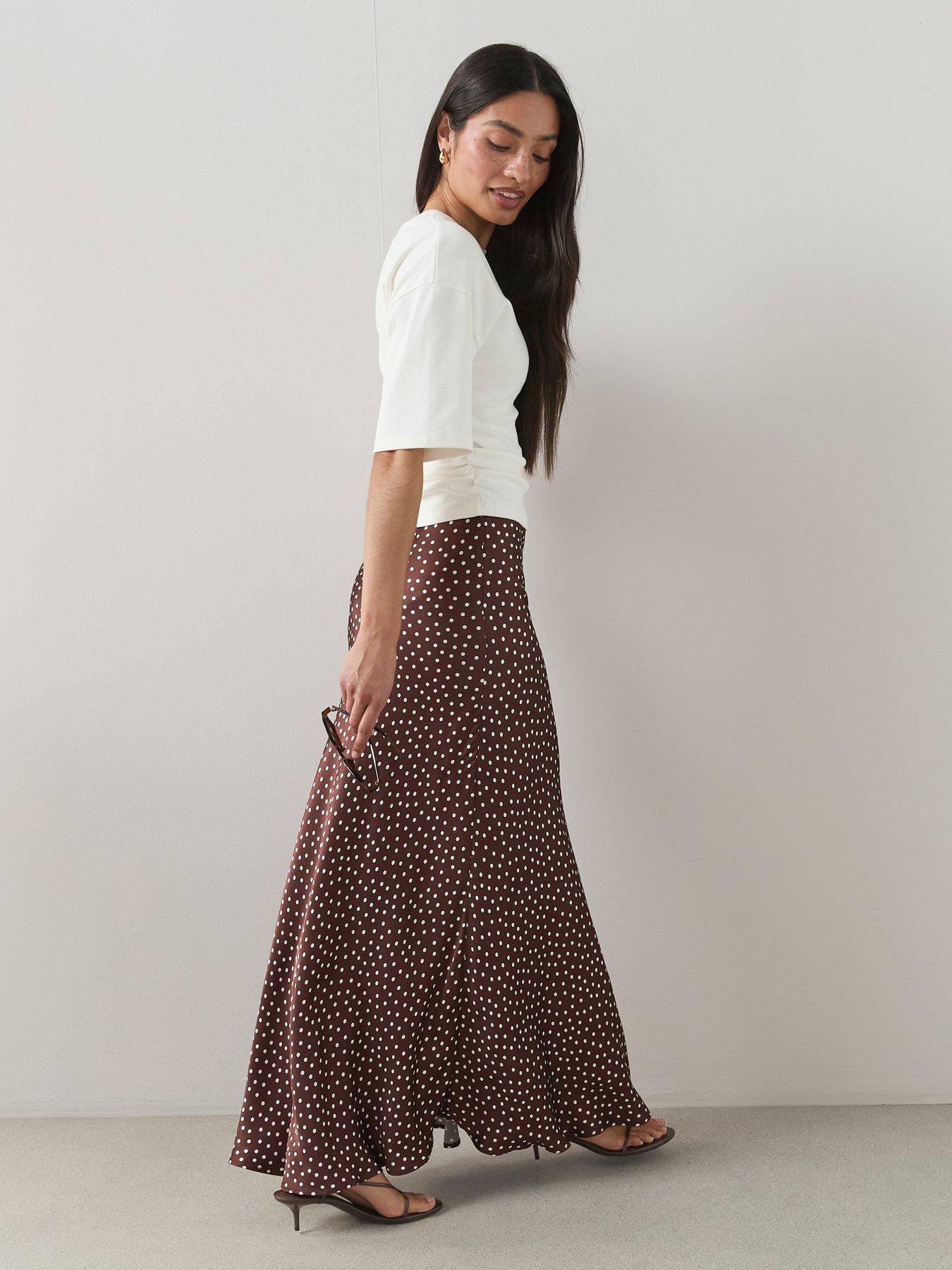 Image 6 of 6 of The Very Collection Ruched Waist Tshirt