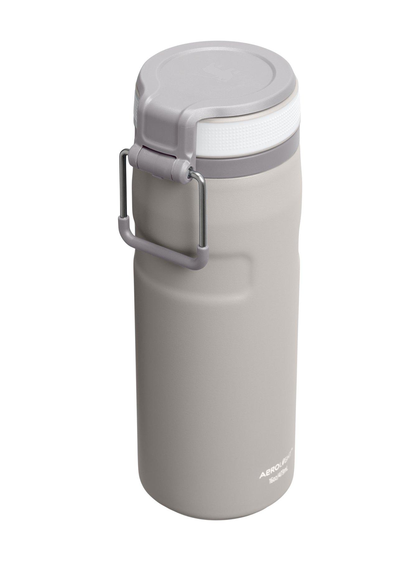 stanley-1913-iceflow-bottle-twist-flip-047loutfit