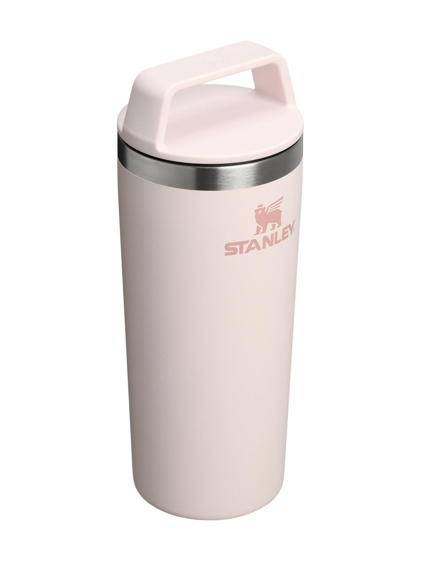 stanley-cafe-to-go-travel-mug-047loutfit