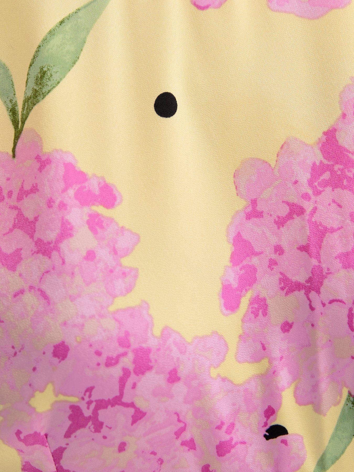Image 5 of 5 of New Look Floral Short Sleeve Midi Dress - Yellow