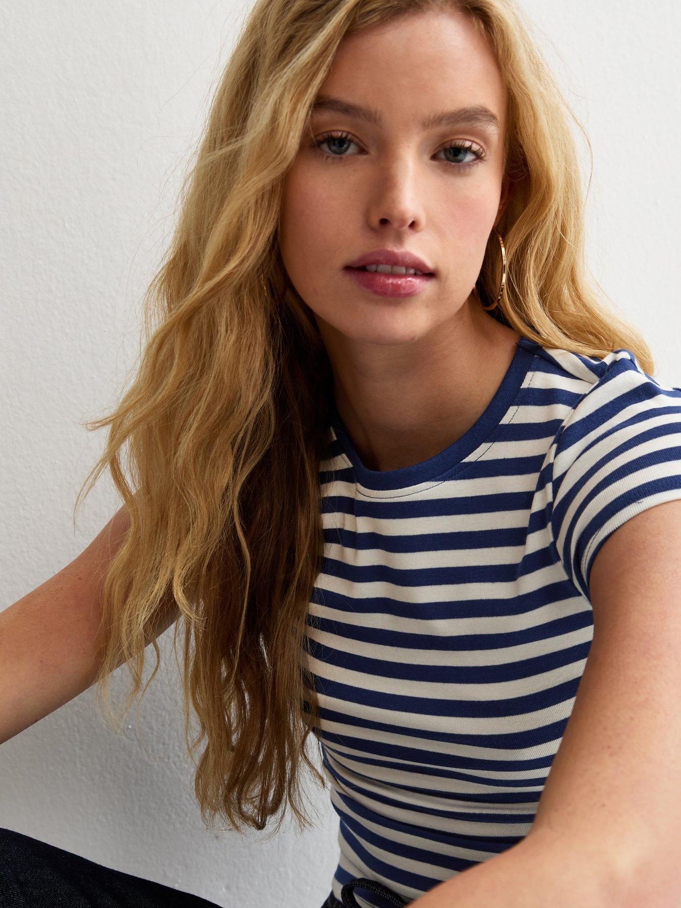 Image 5 of 6 of New Look Striped Cropped T-Shirt - Blue