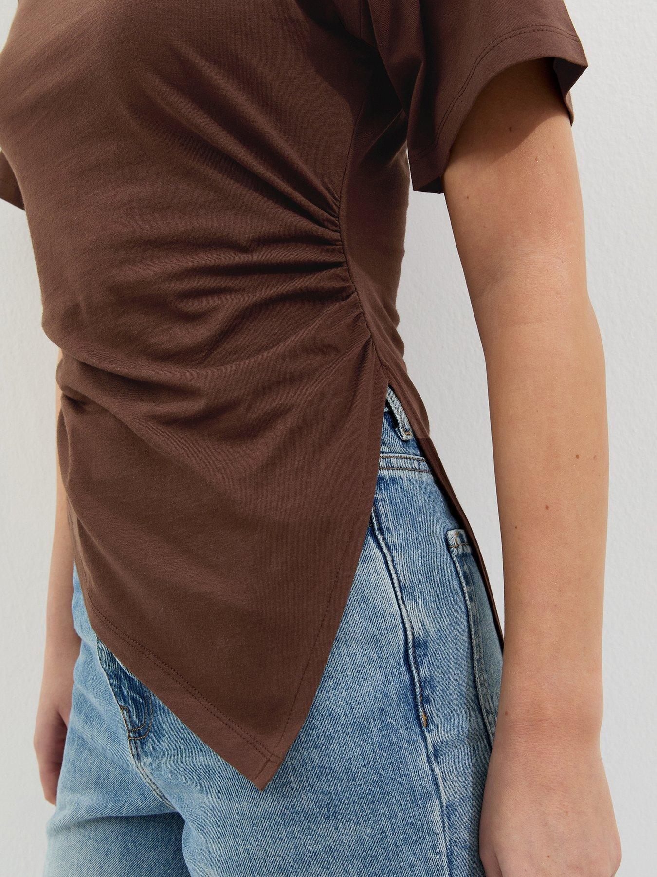 new-look-asymmetric-split-hem-corset-t-shirt-dark-brownoutfit