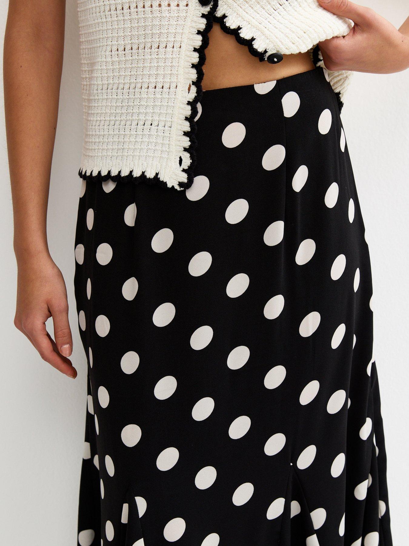 Image 4 of 6 of New Look Polka Dot Godet Midi Skirt - Black
