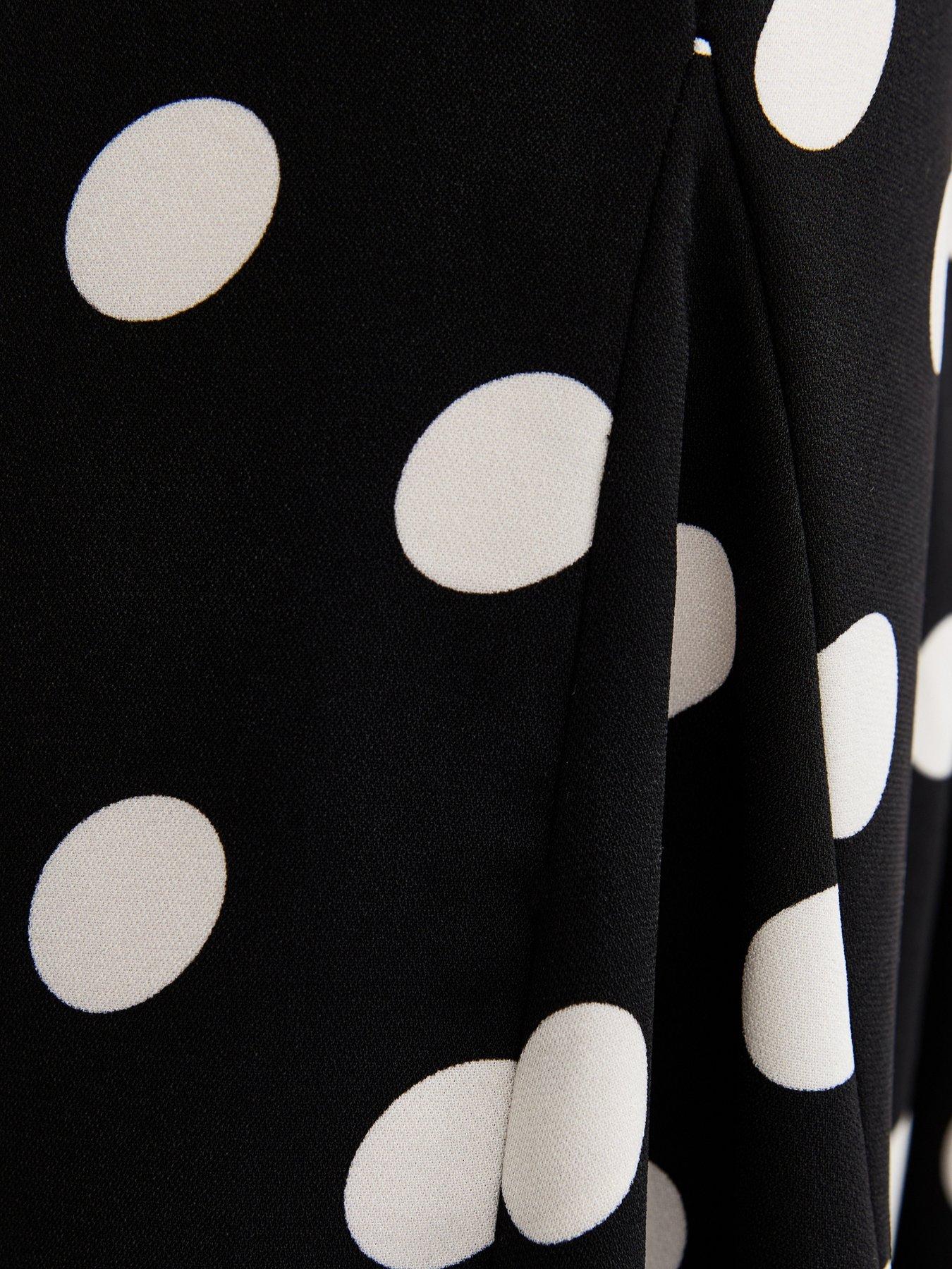 Image 6 of 6 of New Look Polka Dot Godet Midi Skirt - Black