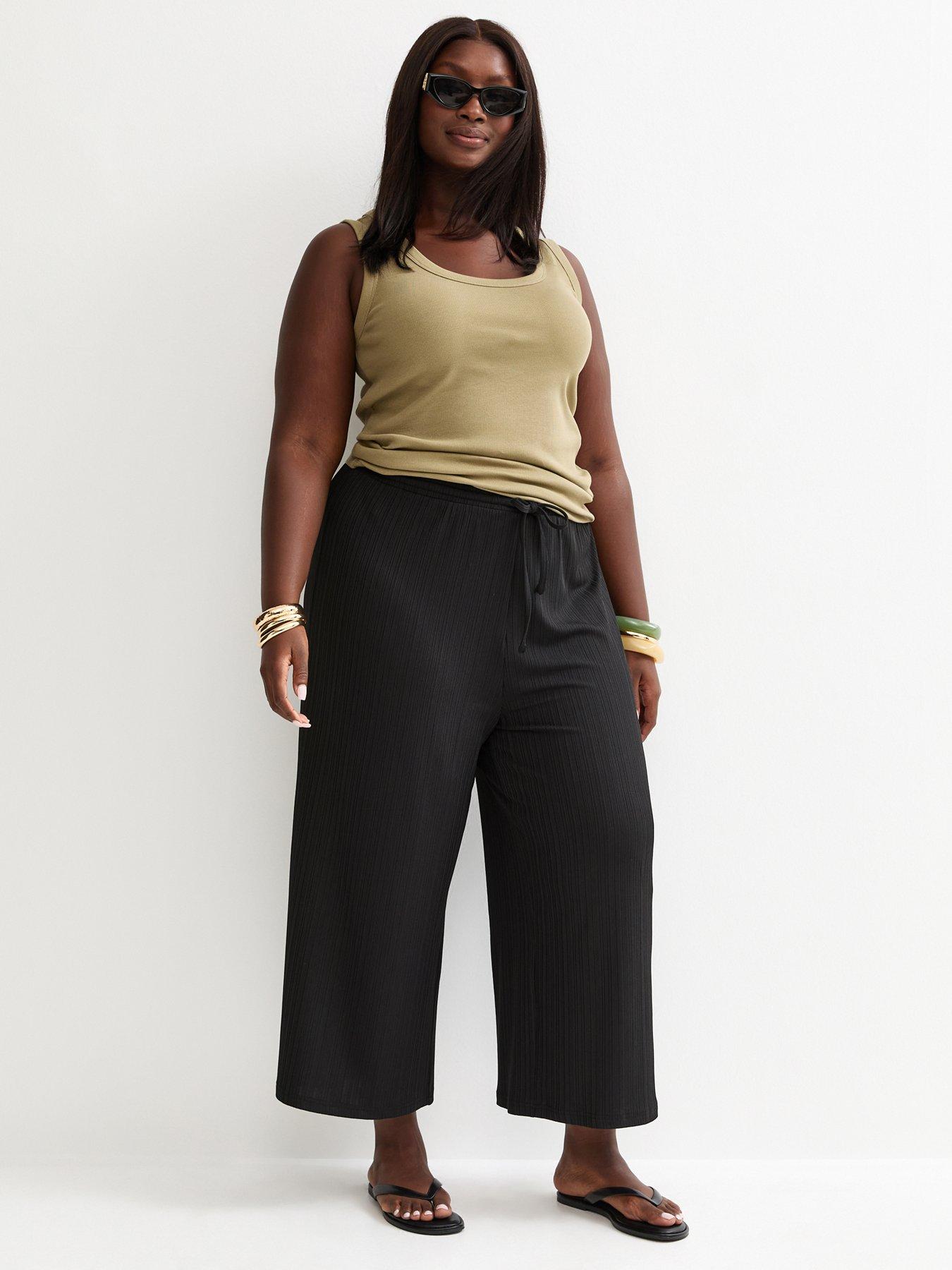 New Look Curves Black Ribbed Drawstring Cropped Trousers