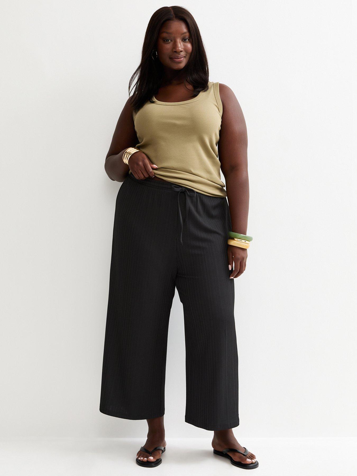 Image 3 of 5 of New Look Curves Black Ribbed Drawstring Cropped Trousers