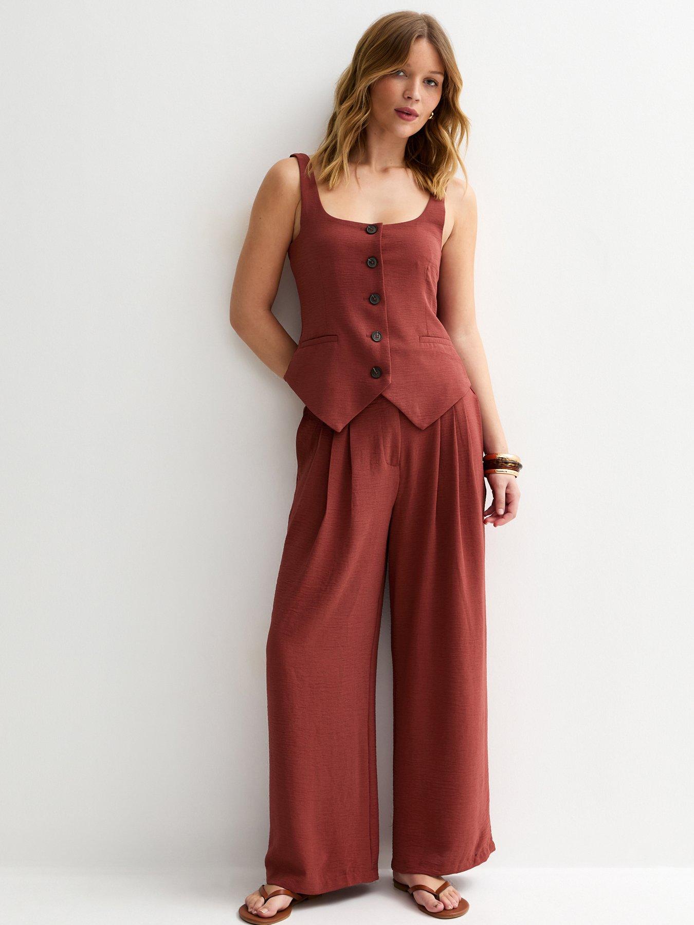 new-look-red-wide-leg-pleated-trousersfront