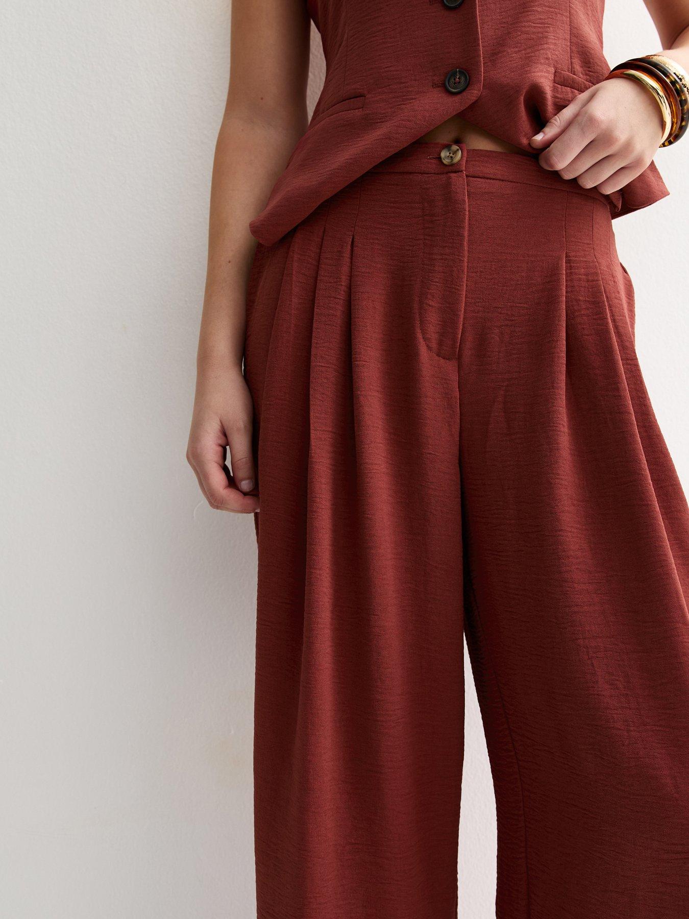 new-look-red-wide-leg-pleated-trousersoutfit