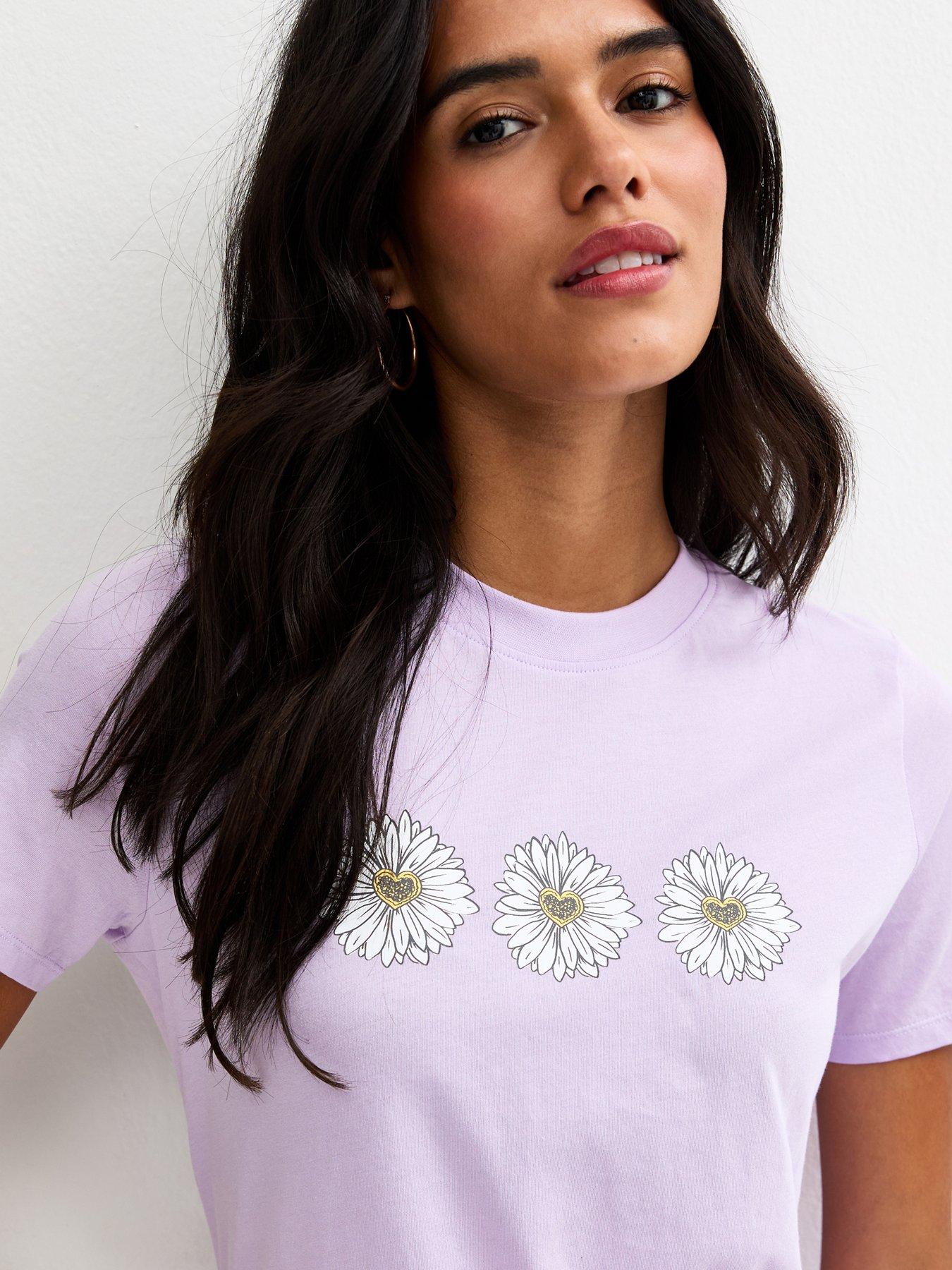 new-look-lilac-daisy-print-t-shirtoutfit