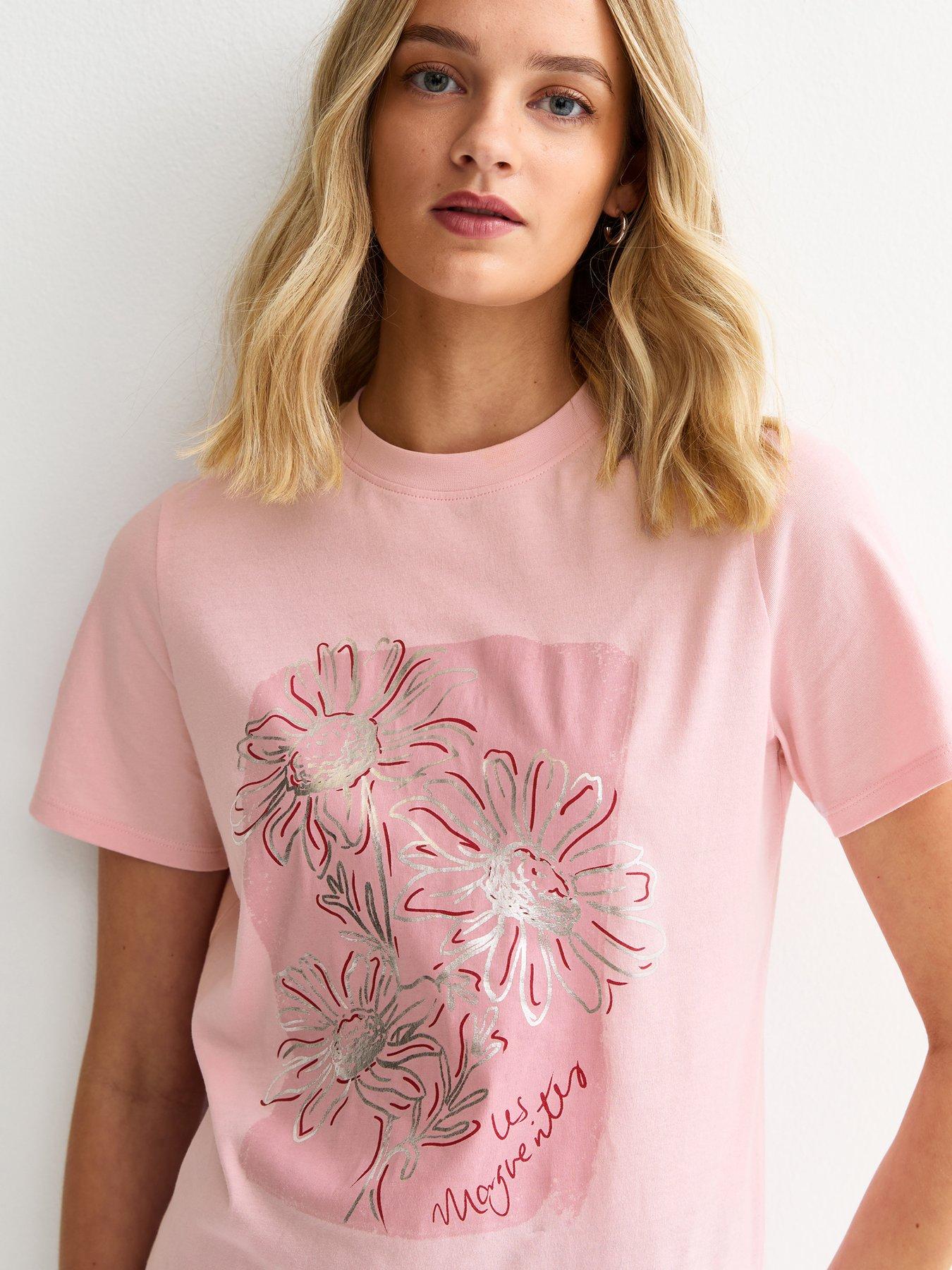 new-look-light-pink-foiled-flower-print-t-shirtoutfit