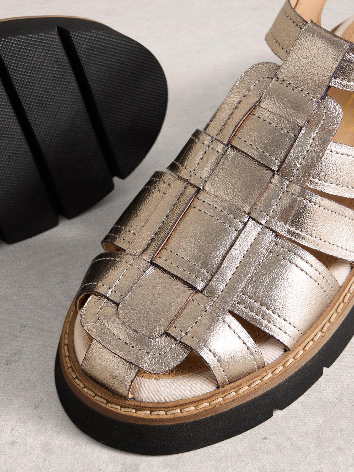 white-stuff-chunky-fisherman-sandaloutfit