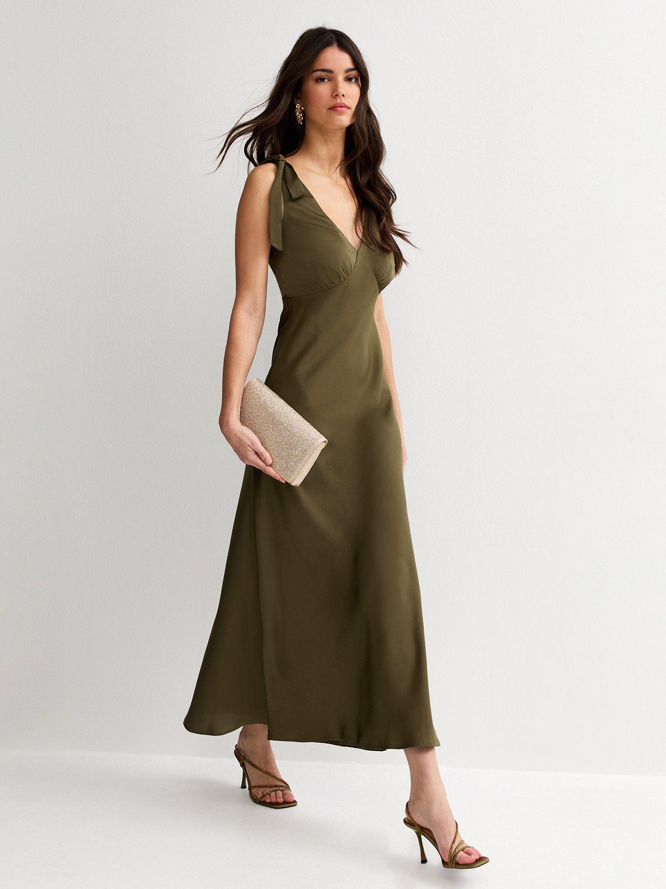 Image 3 of 5 of New Look Tie Shoulder Plunge Maxi Dress - Light Khaki