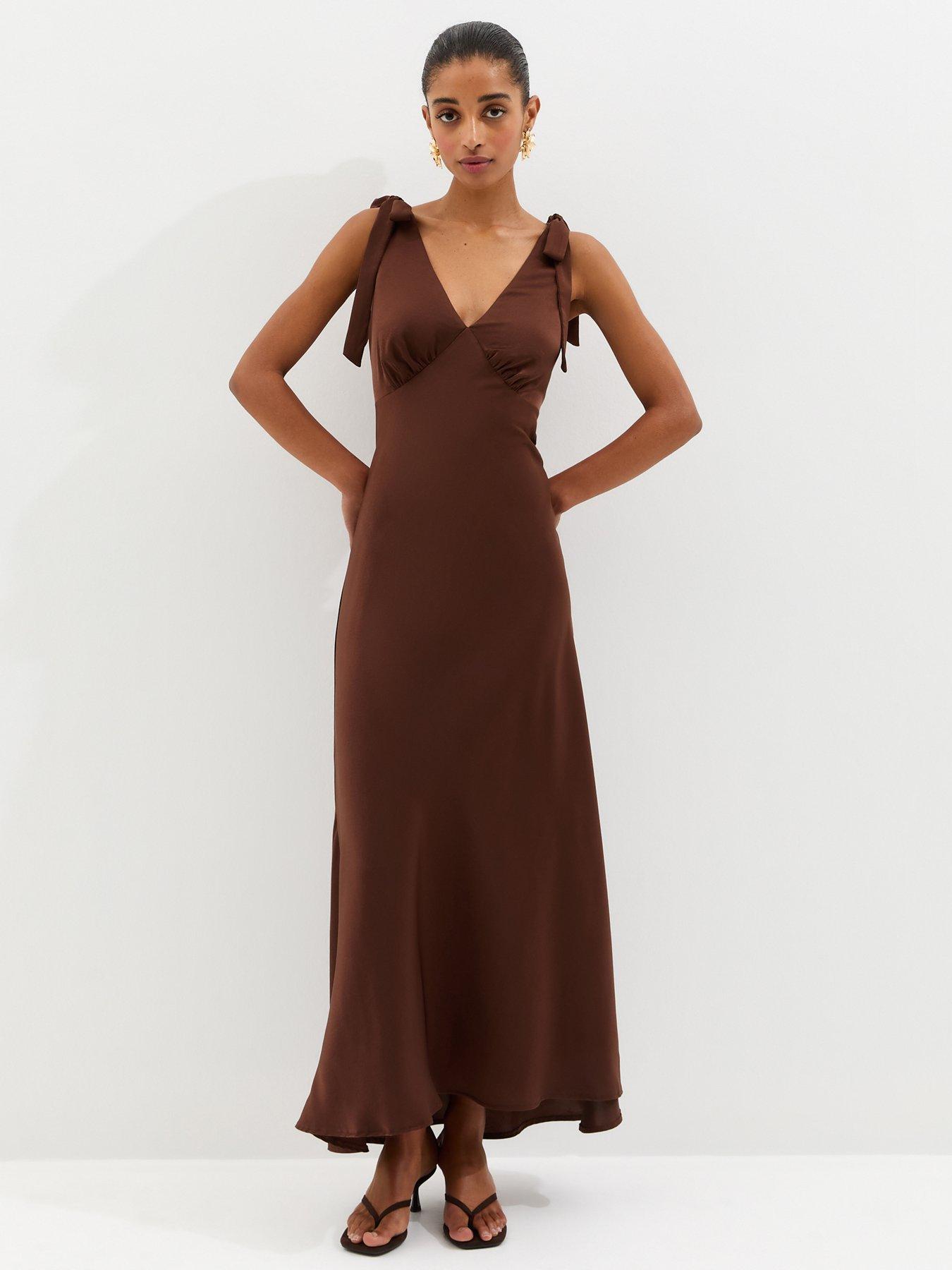 new-look-dark-brown-tie-shoulder-plunge-maxi-dressfront