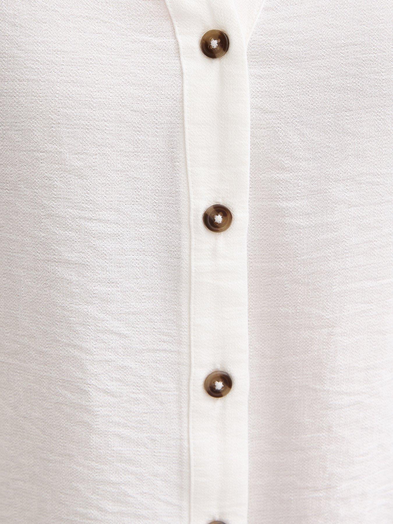 new-look-white-collared-v-neck-short-shirtdetail