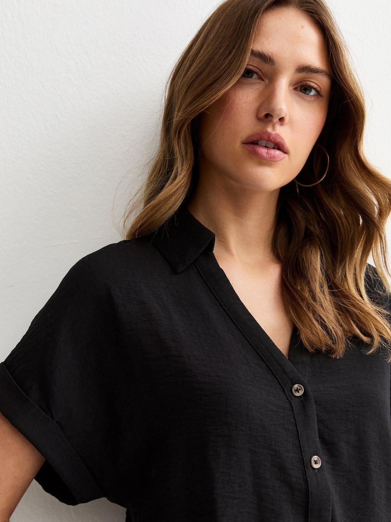 new-look-black-collared-v-neck-short-shirtoutfit