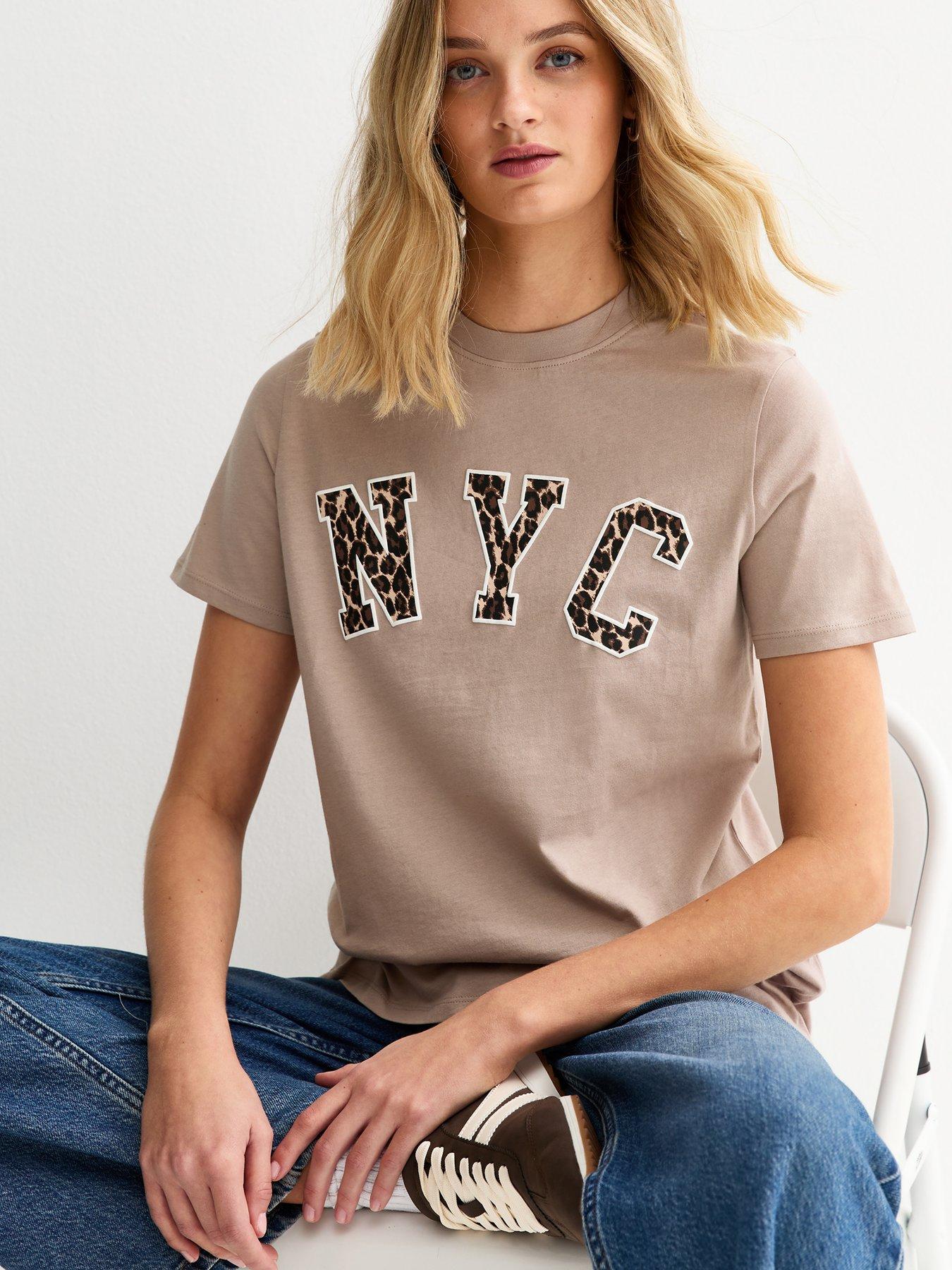 Image 1 of 5 of New Look Mink Leopard Print Nyc Regular T-shirt