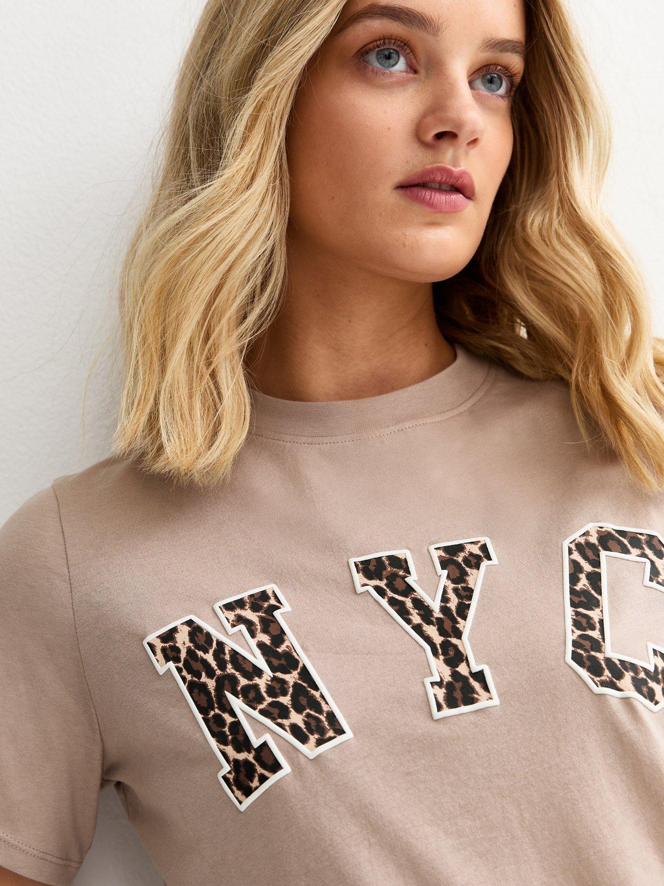 Image 4 of 5 of New Look Mink Leopard Print Nyc Regular T-shirt
