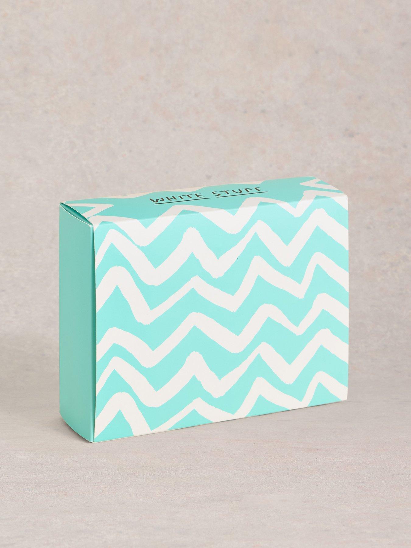 white-stuff-4pk-springtime-ankle-sockoutfit