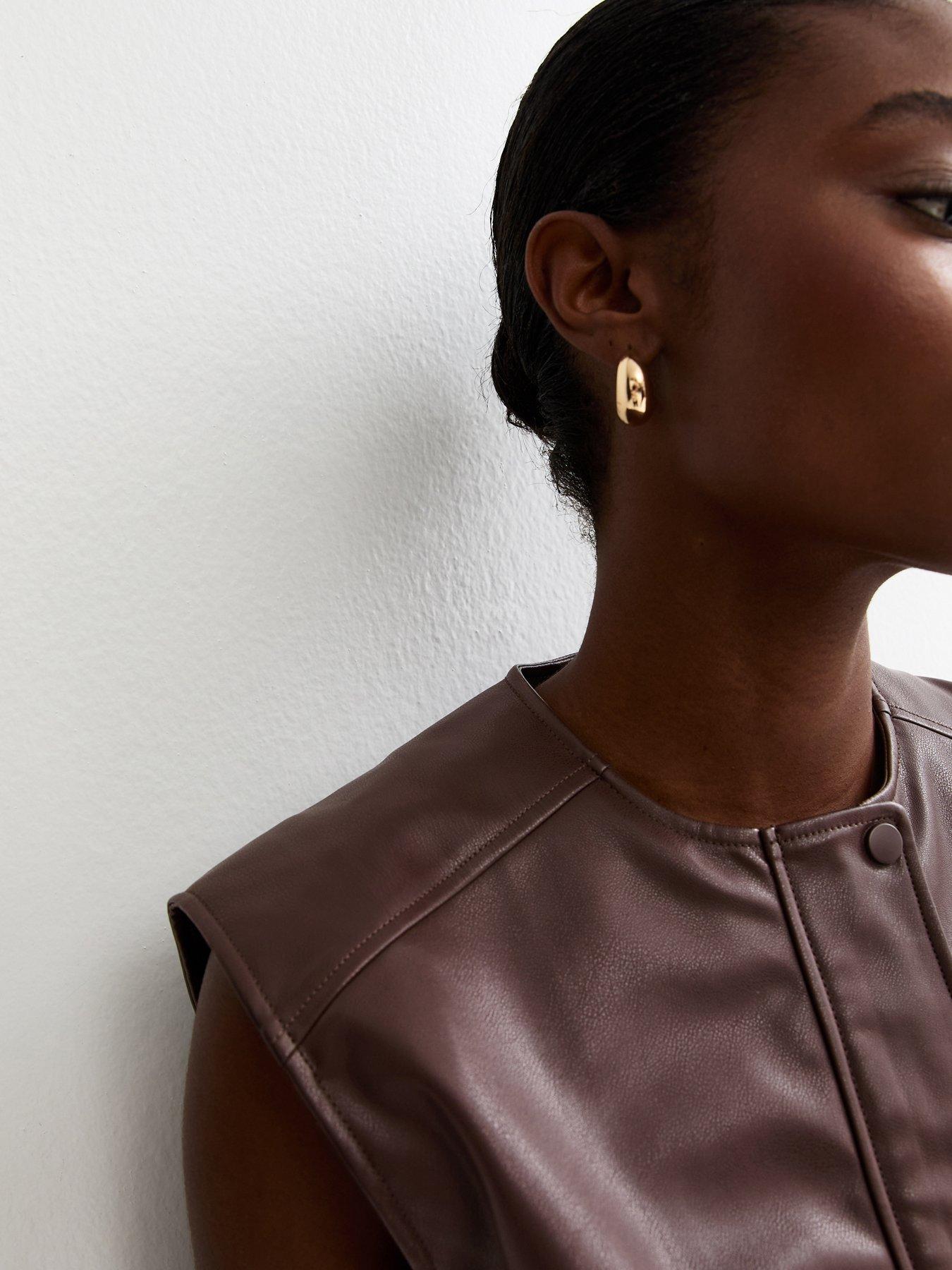 new-look-faux-leather-sleeveless-bubble-hem-jacket-brownoutfit
