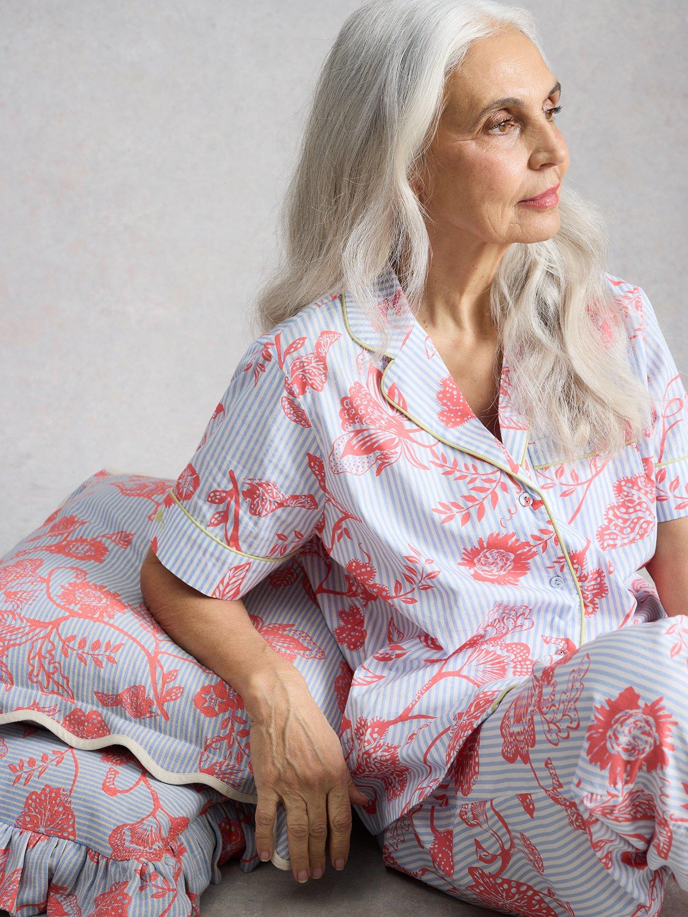 white-stuff-nina-lightweight-ss-pj-shirtoutfit