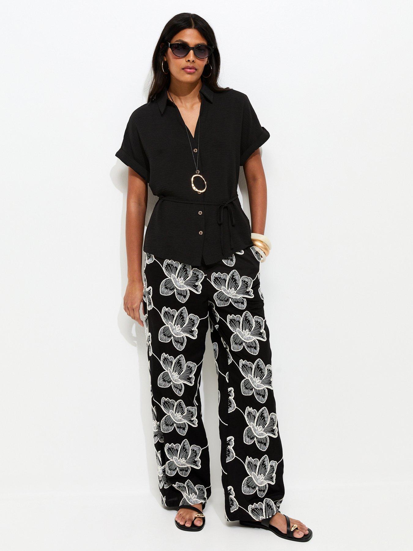 Image 3 of 5 of New Look Belted Short Sleeve Shirt - Black